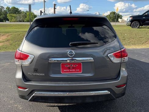Used 2016 Nissan Pathfinder S FWD image 4