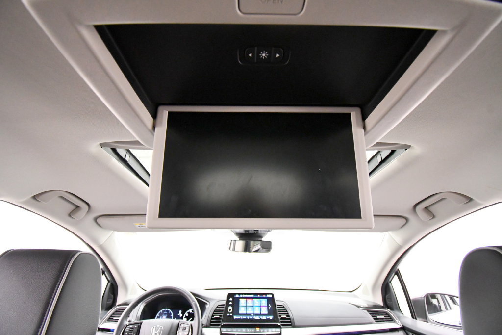 Certified 2026 Honda Odyssey Touring image 17