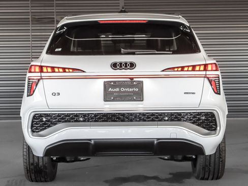 New 2026 Audi Q3 quattro 2.0T AWD/4WD image 13