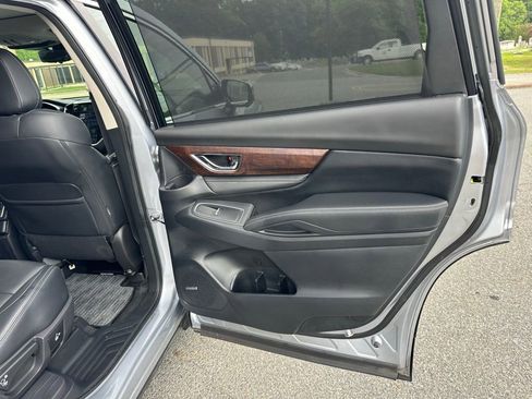 Used 2023 Subaru Ascent Touring AWD/4WD image 19