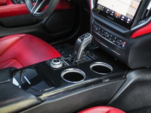 Used 2023 Maserati Ghibli Modena RWD image 36