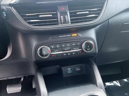 Used 2023 Ford Escape Active image 33
