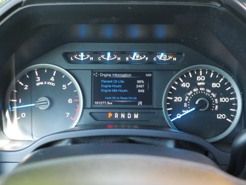 Used 2017 Ford F150 XLT w/ XTR Package image 7