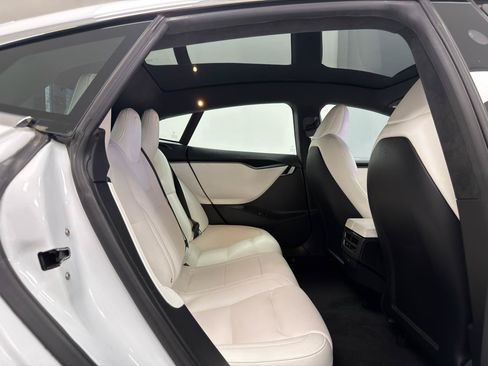 Used 2020 Tesla Model S AWD image 27