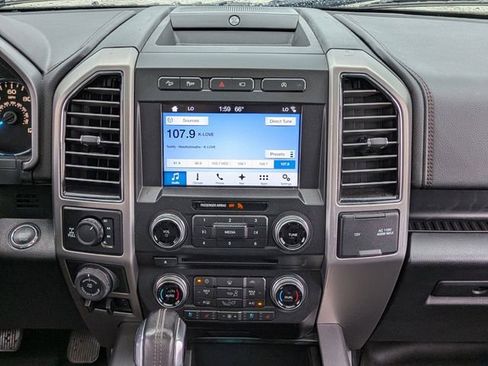 Used 2018 Ford F150 Platinum w/ Equipment Group 701A Luxury AWD/4WD image 18