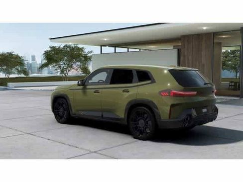 New 2026 BMW XM Label Red w/ M Driver's Package image 2