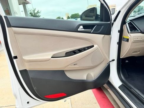 Used 2018 Hyundai Tucson SEL Plus FWD image 32