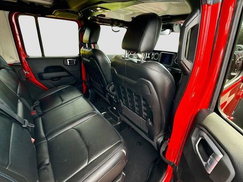 Used 2021 Jeep Wrangler Unlimited Rubicon 4xe w/ Steel Bumper Group AWD/4WD image 31