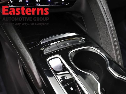 Used 2022 Buick Envision Preferred FWD image 21