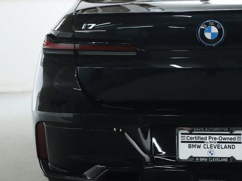 Certified 2025 BMW i7 xDrive60 image 44
