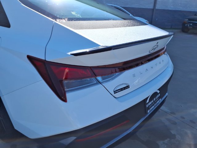 New 2026 Hyundai Elantra SEL Sport FWD image 19