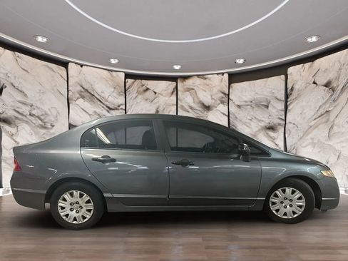 Used 2010 Honda Civic DX-VP image 6