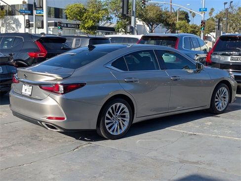 Used 2021 Lexus ES 350 Luxury w/ Accessory Package 2 image 3