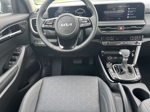 New 2026 Kia Seltos EX FWD image 10