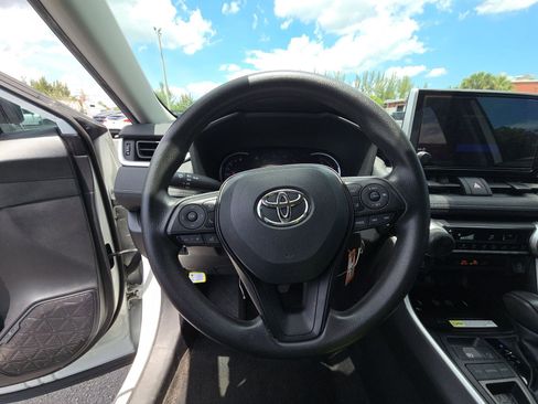 Used 2024 Toyota RAV4 LE FWD image 10