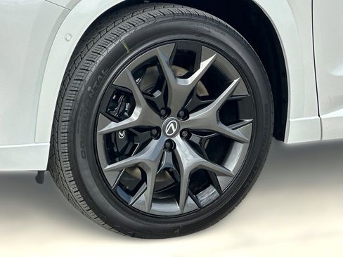 New 2026 Lexus TX 500h AWD image 12