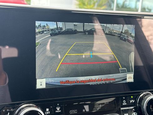 Certified 2026 Toyota Highlander Limited AWD/4WD image 25