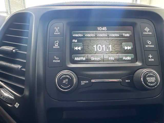 Used 2018 Jeep Cherokee Latitude w/ Altitude Package FWD image 16