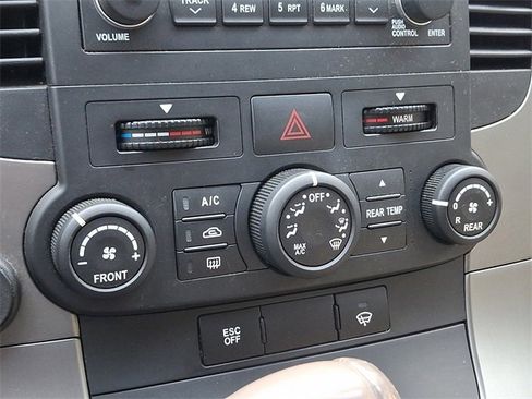 Used 2008 Kia Sedona EX image 18