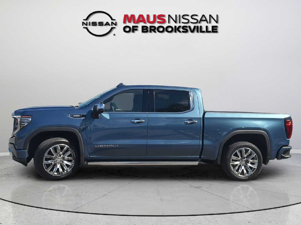 Used 2025 GMC Sierra 1500 Denali w/ Denali Reserve Package AWD/4WD image 6