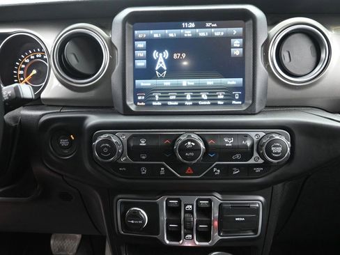 Used 2018 Jeep Wrangler Unlimited Sahara w/ Dual Top Group image 15