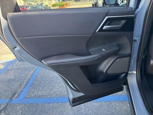 New 2026 Mitsubishi Outlander AWD image 34