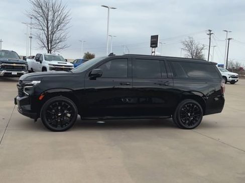 Certified 2023 Chevrolet Suburban RST w/ Luxury Package image 6