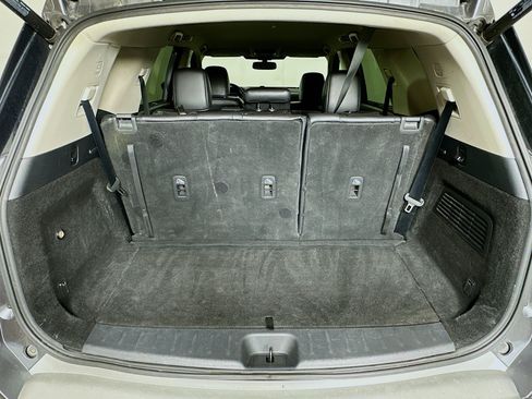 Used 2022 Nissan Pathfinder SL w/ SL Black Package FWD image 30