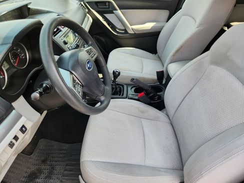 Used 2015 Subaru Forester 2.5i Premium AWD/4WD image 16