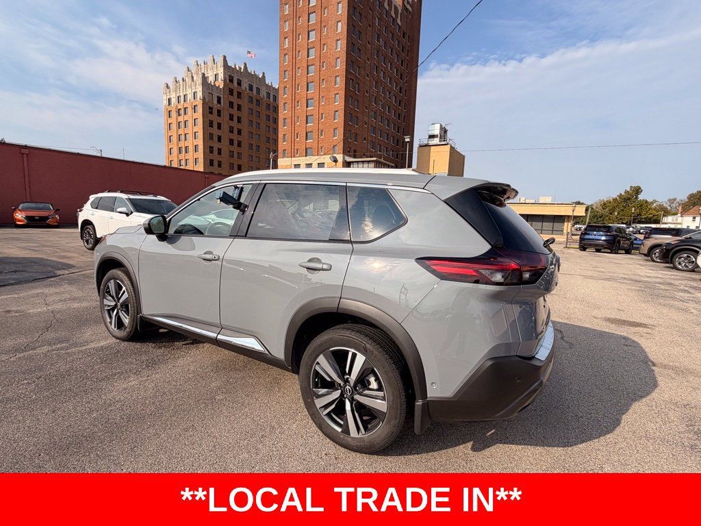 Certified 2023 Nissan Rogue SL w/ SL Premium Package FWD image 3
