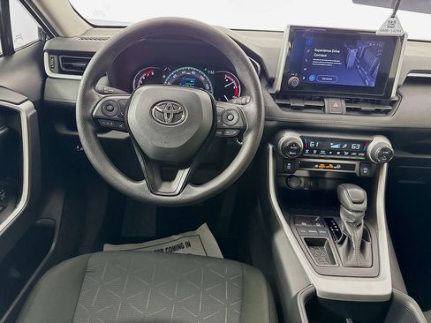Used 2025 Toyota RAV4 XLE FWD image 26