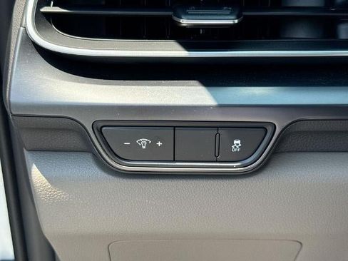 Used 2026 Kia Carnival FWD image 18