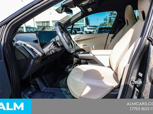 Used 2025 BMW iX xDrive50 AWD/4WD image 17