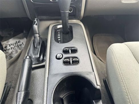 Used 2006 Jeep Liberty Sport image 33