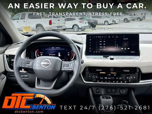Used 2025 Nissan Rogue SL w/ SL Premium Package AWD/4WD image 19
