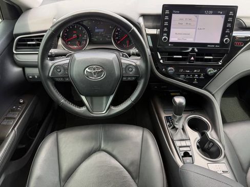 Used 2023 Toyota Camry XSE image 12