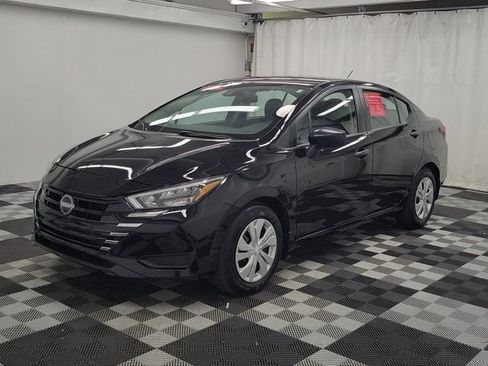 Certified 2025 Nissan Versa S w/ Trunk Package FWD image 3