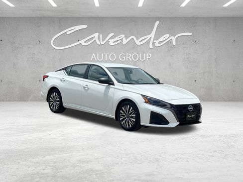 New 2026 Nissan Altima 2.5 SV FWD image 2