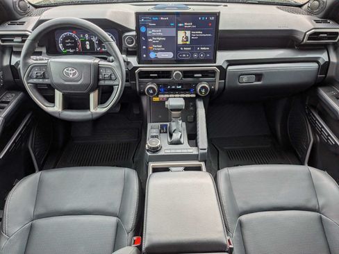 Used 2026 Toyota 4Runner Limited AWD/4WD image 17