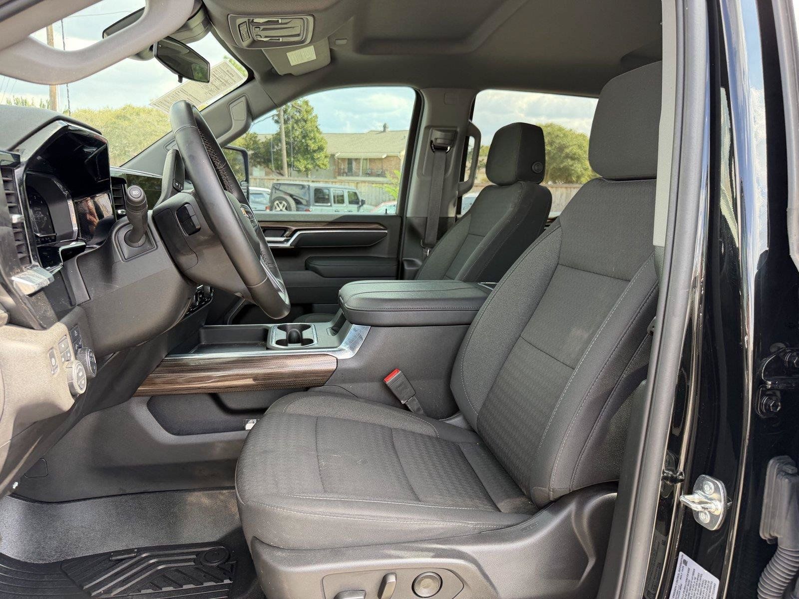 Used 2025 Chevrolet Silverado 2500 LT AWD/4WD image 15