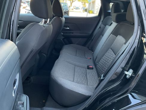 Used 2025 Nissan Kicks SV image 15