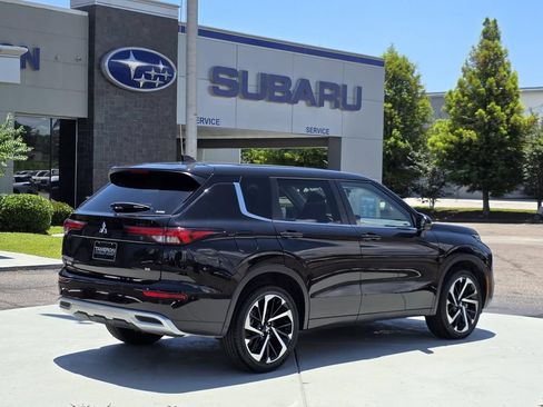 Used 2024 Mitsubishi Outlander SE Black Edition AWD/4WD image 5