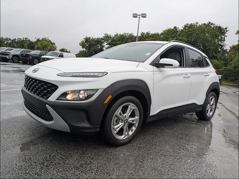 Used 2023 Hyundai Kona SEL w/ Cargo Package AWD/4WD image 8