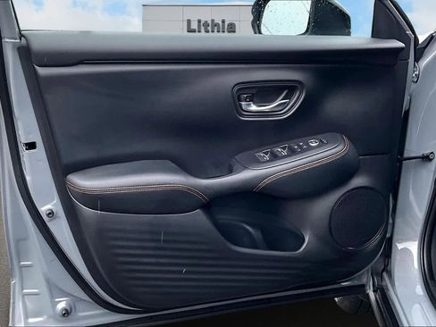 Used 2025 Honda HR-V Sport image 28