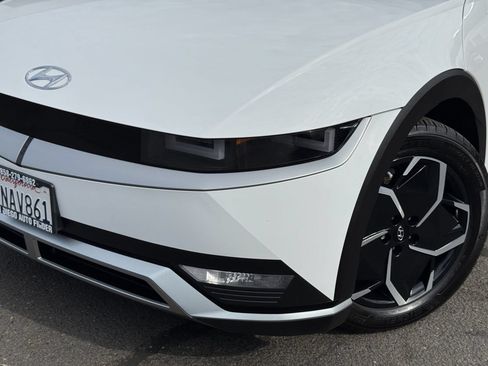 Used 2024 Hyundai Ioniq 5 SE RWD image 3