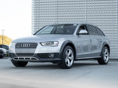 Used 2015 Audi A4 Premium Plus w/ Technology Package image 7