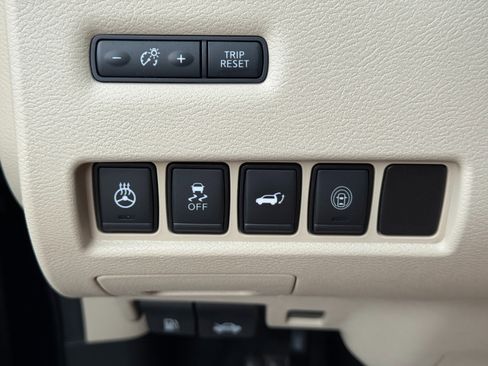 Used 2020 Nissan Murano Platinum w/ Cargo Package image 19