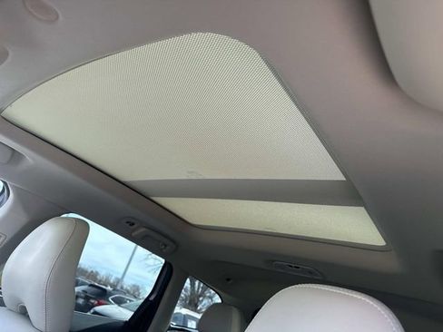 Used 2017 Volvo XC60 T5 Inscription w/ Preferred Option Package image 30