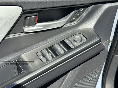 New 2026 Subaru Solterra AWD/4WD image 18
