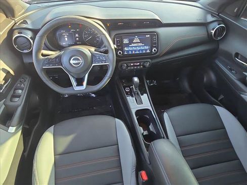 Used 2024 Nissan Kicks SR w/ SR Premium Package FWD image 16